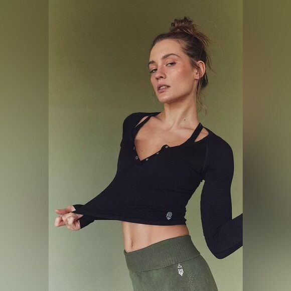 FREE PEOPLE MOVEMENT BAIL OUT LONG SLEEVE LAYER NEW with tags Size XS/S Black - Picture 1 of 13